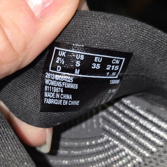 Clarks Cloudsteppers Collection Black Flip Flops Womens Size 5M - Picture 6 of 6